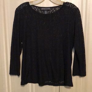 😘Sheer paisley design top.